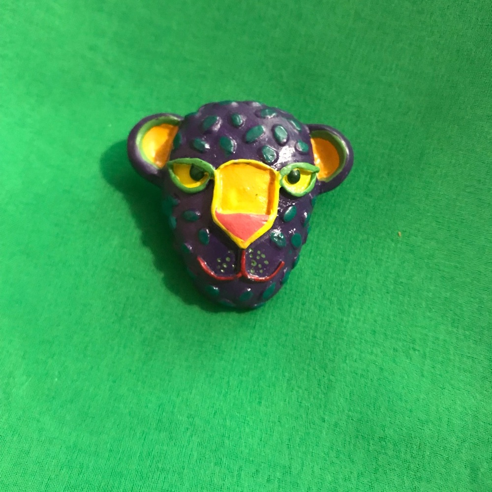 Vintage leopard pin